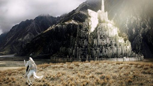 Gandalf the White coming to Minas Tirith